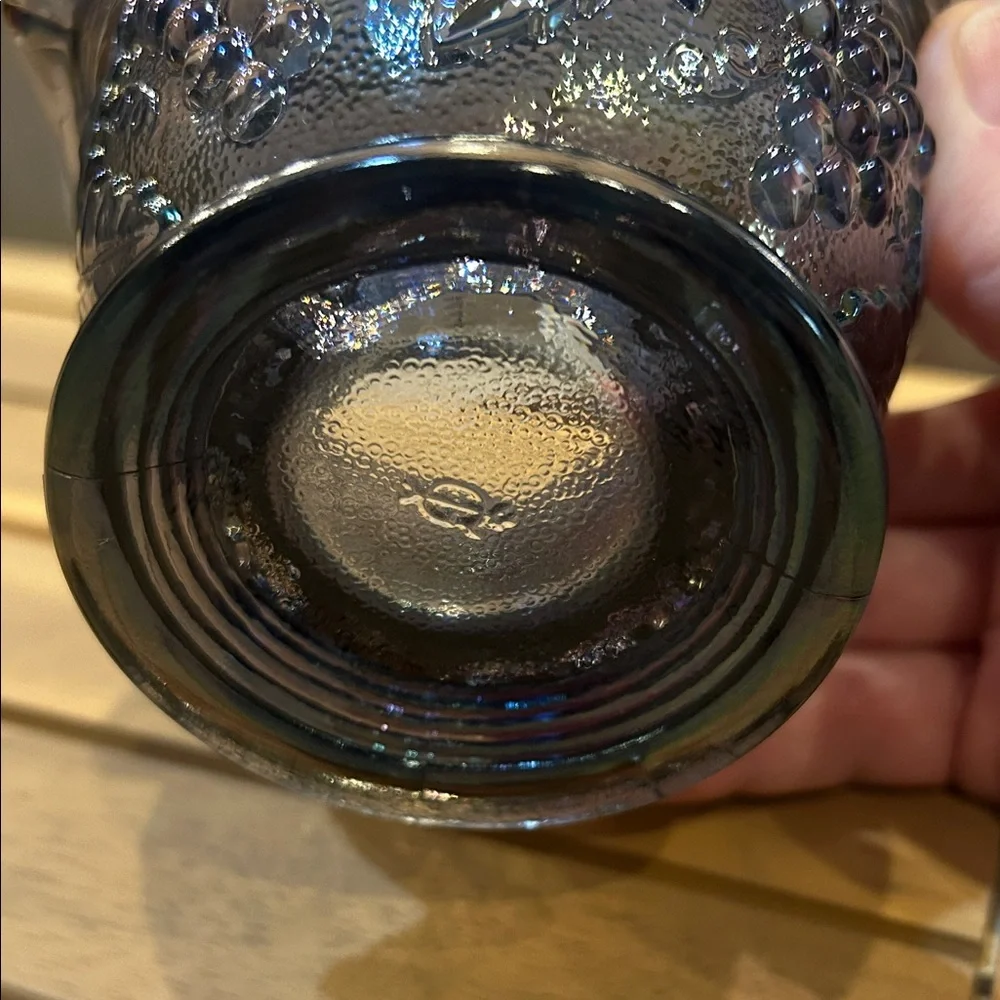 Vgt carnival glass ruffled bowl with scalloped edge. Smoke gray color. - Picture 5 of 6